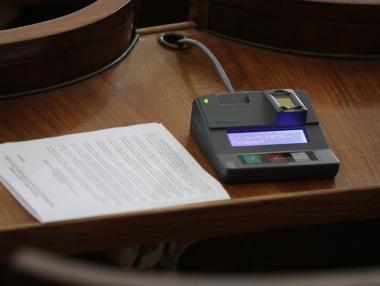 Депутатите окончателно одобриха България да напусне съветските банки