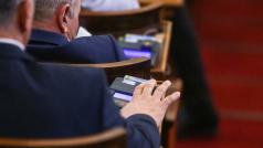 Управление на тол системата ПолитикаДепутатите спешно приеха в комисия промените