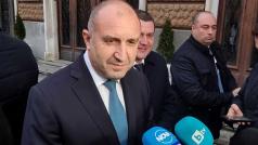 Президентът Румен Радев подписа указите за разпускане на 48 ото Народно