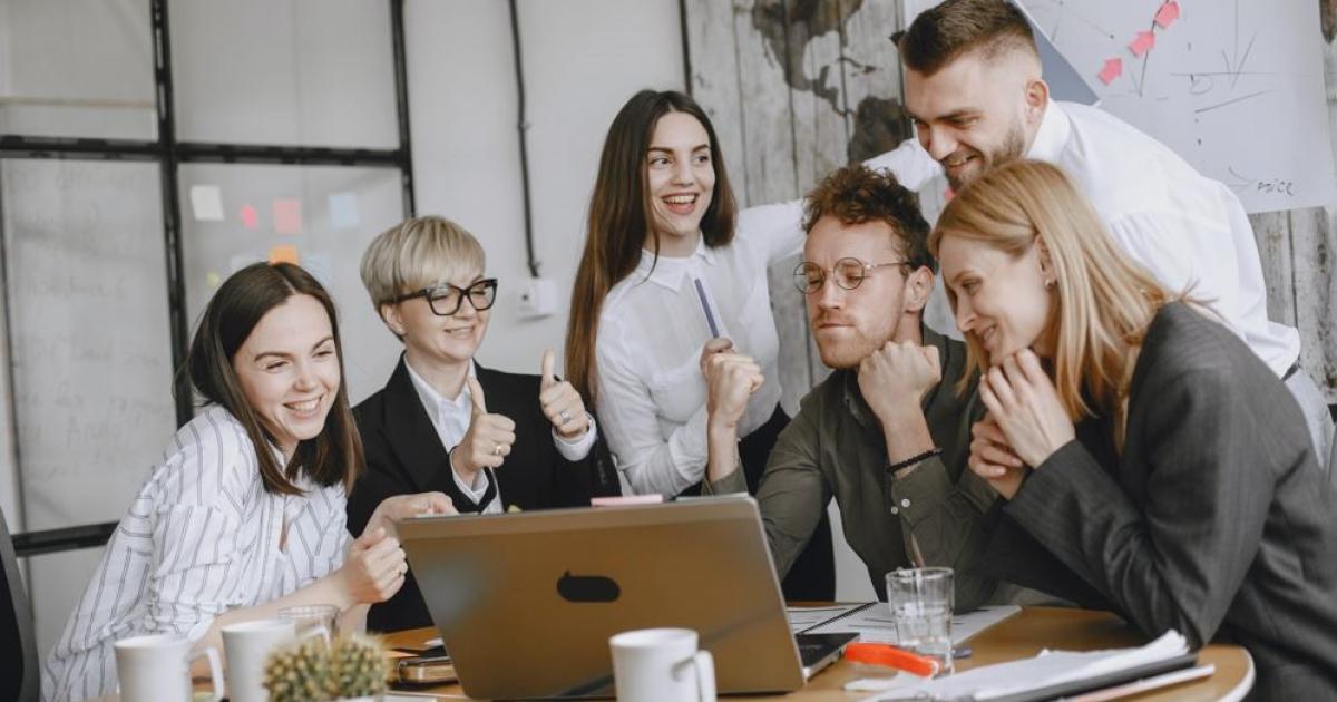 Как задържа инициативните и будни служители във фирмата? Един от