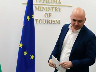 „Целият процес е сбъркан“: Нов опит за успешна реклама на дестинация България