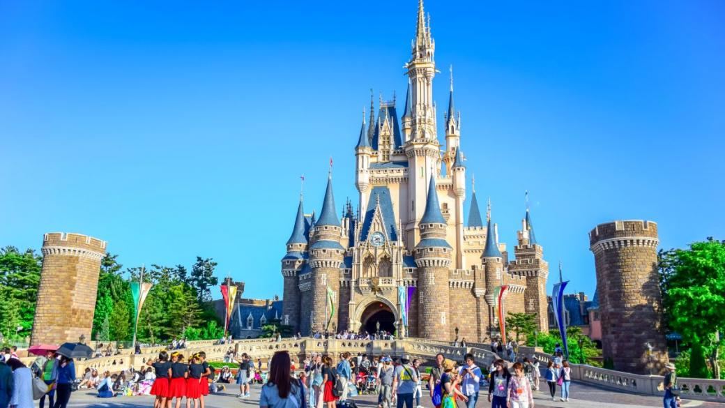 Disney съкращава 7000 служители в план да свие разходите с $5.5 милиарда