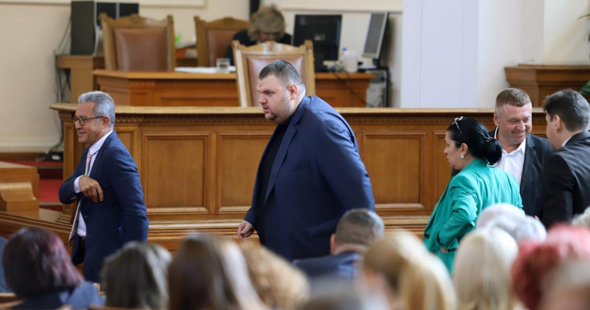 След като през юни 2021 г. САЩ включиха депутата от