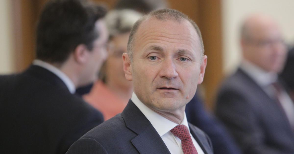 САЩ санкционираха Горанов, Овчаров и още българи заради корупцияСлужбата за