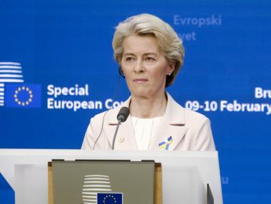 Еврокомисията прогнозира силен ръст на заплатите и 7% инфлация в България