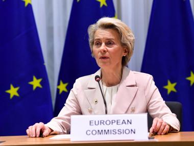 ЕС добави Русия и още три държави към черния списък на данъчните убежища