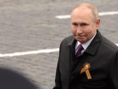 Путин съсипва икономиката на Украйна, но и на Русия