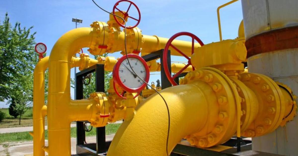 Цената на европейския природен газ падна под 50 евро/MWh за