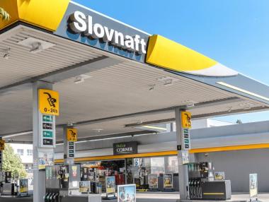 Словашката рафинерия успешно заменя руския петрол