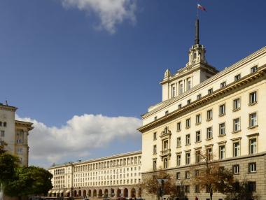 Защо България е толкова бедна? ChatGPT има отговор