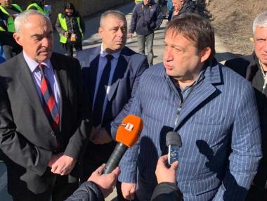 Асфалтът по „Хемус“ се оказва по-лош от този на „Тракия“