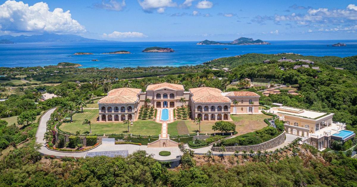 Огромно имение в Карибския басейн е обявено за продажба с