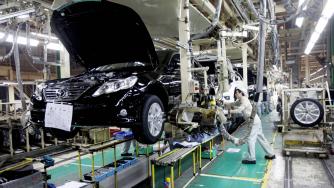 Toyota се съгласи на най-голямото увеличение на заплатите от 20 години