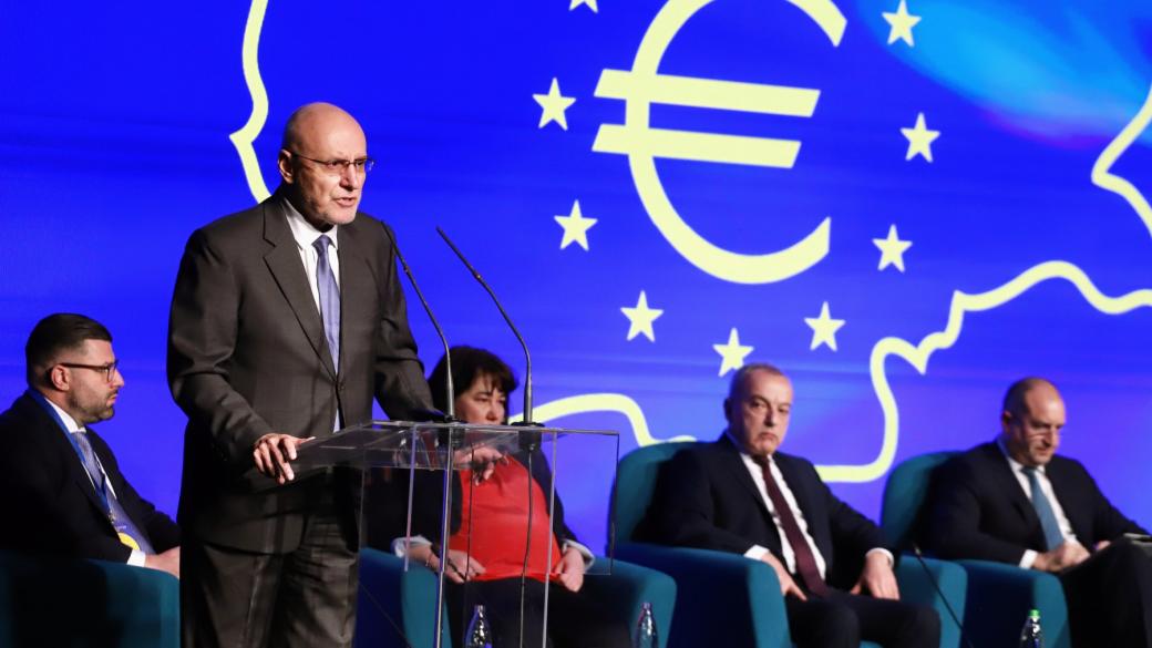 „Няма да е лесно“: Без политическа консолидация еврото в България ще е мираж