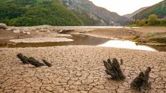 Зимна гореща вълна рекордно ниски нива на дъжд и стряскаща