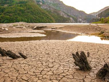 Европа се готви за тежка суша заради зимната гореща вълна