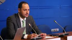 Евродепутатът Петър Витанов коментира пред БТА серията от промени които