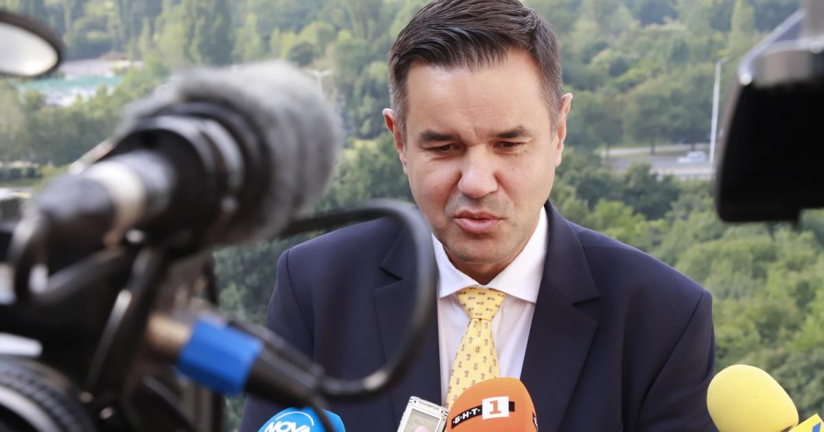 Освен войната и енергийната криза, повишаването на доходите също е