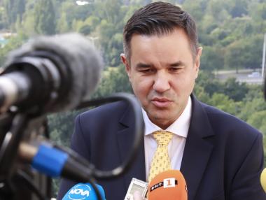 Стоянов: Търговските вериги слагат 80 – 90% надценка