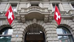 Credit Suisse в четвъртък заяви че ще заеме до 54