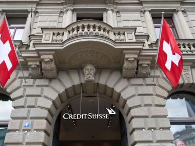 Заразата се разраства: Швейцарската централна банка спасява Credit Suisse