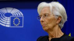 ЕЦБ продължи с вдигането на лихвите въпреки сътресенията на пазараЕвропейската
