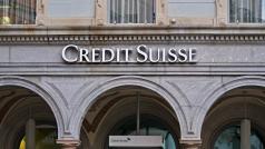 Швейцарската банка UBS сключи сделка за придобиване на акциите на