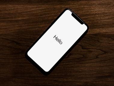 Руското правителство към служителите: „Изхвърлете вашия iPhone“