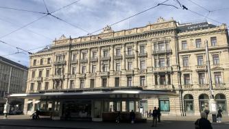 Останалите без нищо кредитори на Credit Suisse завеждат дела