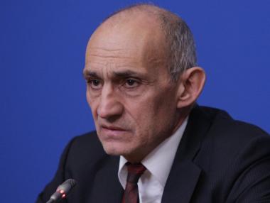 „Еврохолд“ иска връщане на лиценза на „Евроинс Румъния“, за да предотврати щети за €1 милиард