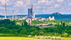 Произведената продукция в нефинансовите предприятия в страната достига 215 млрд