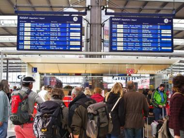 Най-голямата стачка от десетилетия блокира Германия