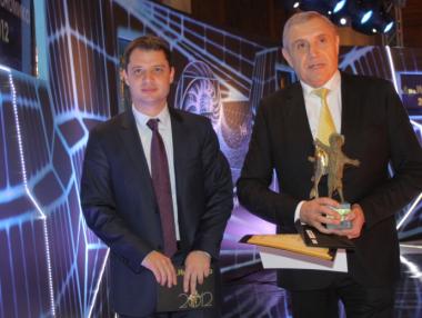 Той е „Мистър Икономика“ 2012