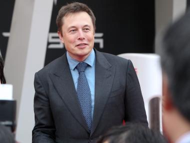 Мъск и над 1000 експерти настояват за спиране на мощните AI системи