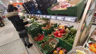 Вечерни новини: Властта с идея за държавен магазин за храни; По-евтин газ за април