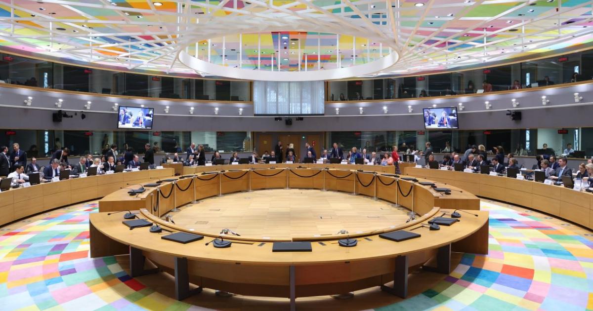 След като се заеха с края на бензиновите и дизеловите