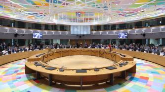 ЕС ускорява зелените амбиции с нова цел от над 40% ВЕИ до 2030 г.