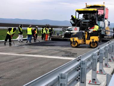 Служебната власт пуска ключовия обход на Бургас без Акт 16