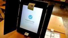 България избира състава на своето 49 о Народно събрание в петите