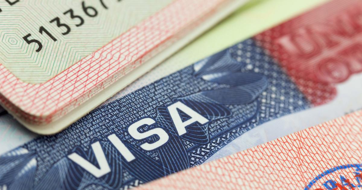 Администрацията на САЩ вдига таксите за кандидатстване за американски визи.