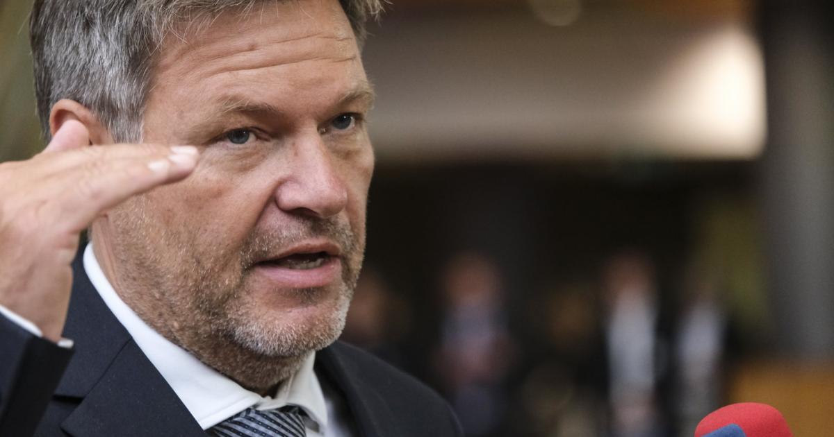 Министърът на икономиката на Германия Роберт Хабек от Зелените“ се