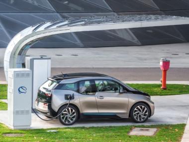 Световни лидери в автомобилната индустрия се събират в София