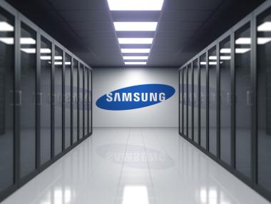 Samsung свива производството на чипове след срив на печалбата с 96%