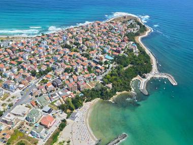 Чатботът на Google и ChatGPT препоръчват България за лятна ваканция