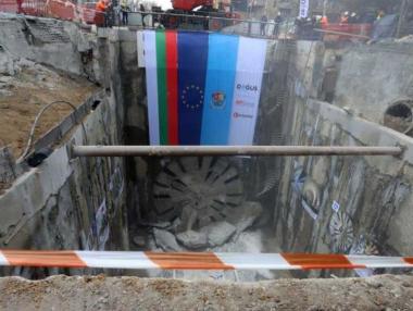 Шест компании искат да строят метростанцията между „Люлин“ и „Обеля“