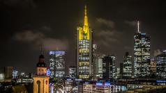 Международните компании са притиснати да оповестяват публично какви данъци плащат