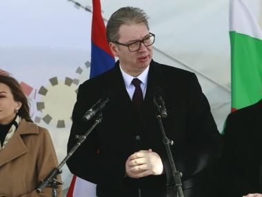 Reuters: Сърбия се е съгласила да въоръжава Украйна