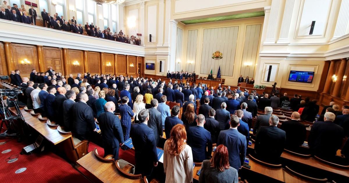 Като по традиция: Новият парламент не успя да избере председателПървият