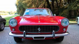 Треска за Ferrari: Ретро колите привличат многомилионни инвестиции