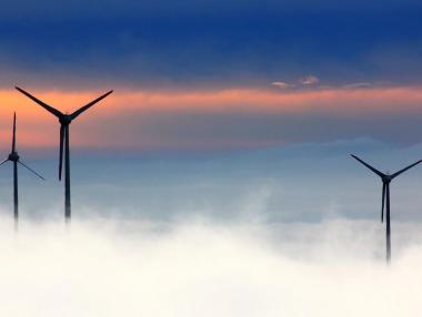 ВЕИ наводниха мрежата и цената на тока в Нидерландия стана отрицателна